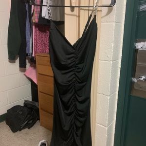 black ruched mini bodycon dress